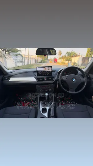 BMW X1 2011 Nyeusi