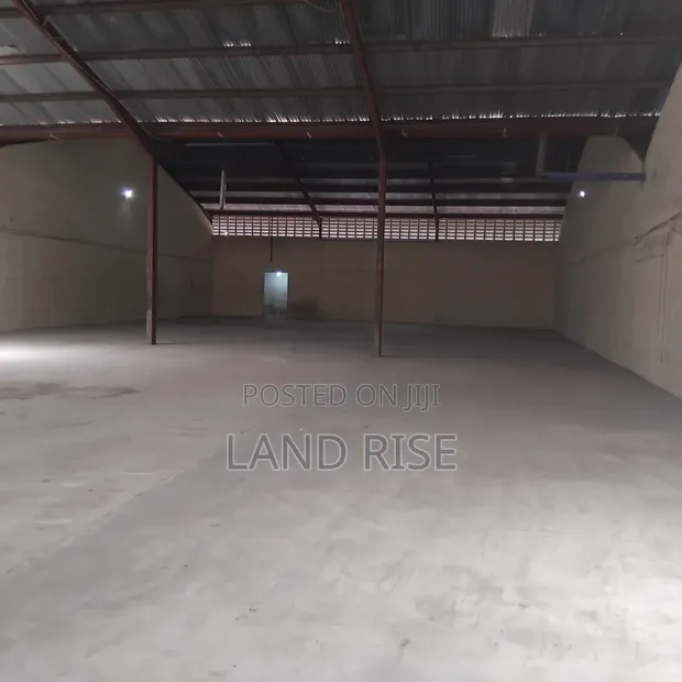 Ghorofa ya 600 SQM kwa Ajili ya Kukodisha Tazara - 1