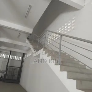 Warehouse for Rent - 1100 sqm, Chang'ombe