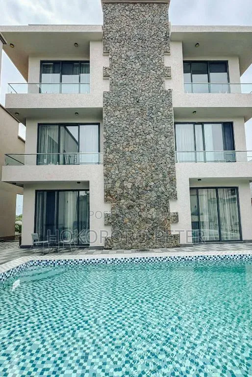Furnished 2-Bedroom Apartment for Rent in Msasani Fitness, Kinondoni - 1