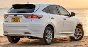 Toyota Harrier Premium 2014 - Nyeupe Luster