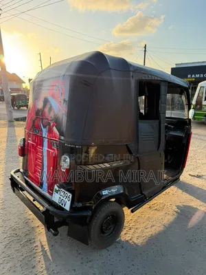 Bajaj Spirit 60 2025 Pikipiki ya Umeme - Nyeusi