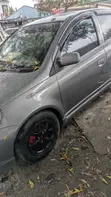 Toyota Vitz 1.5 FWD 5dr 2004 Gray - 3