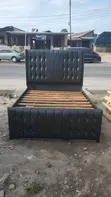 Bed Sofa Ngozi Nyeusi 5/6 Seater - 1