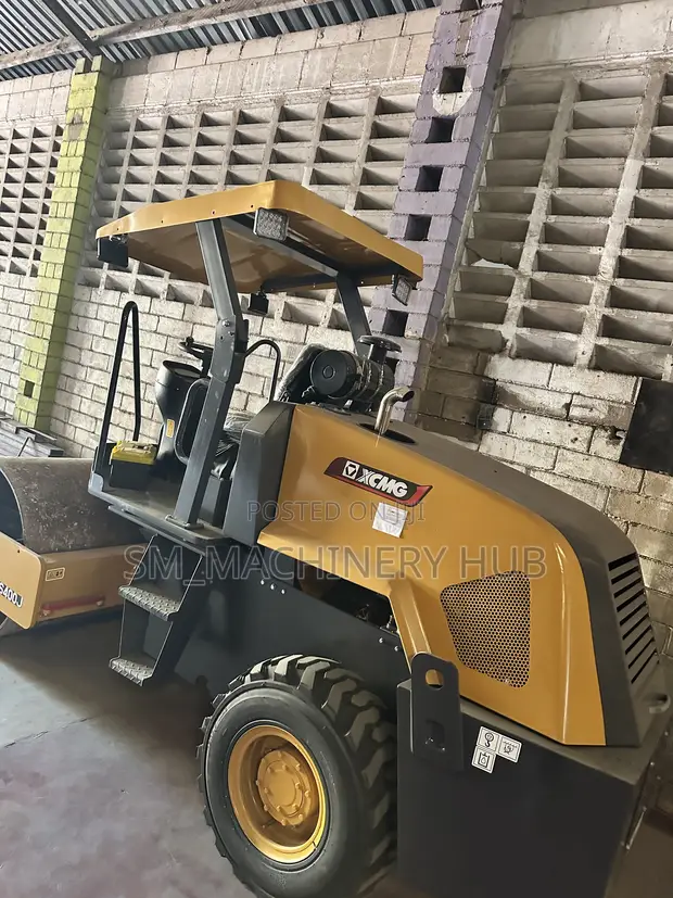 XCMG XS400J Road Roller - 1