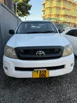 Toyota Hilux Vigo Double Cabin 2015 - 4