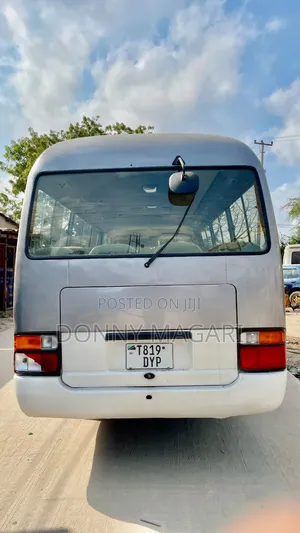 Toyota Coaster 1995 - Diesel Automatic