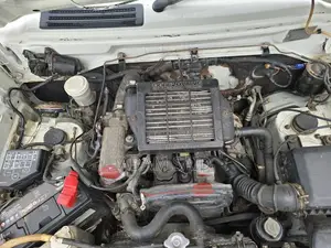 Mitsubishi Pajero 1996 Nyeupe