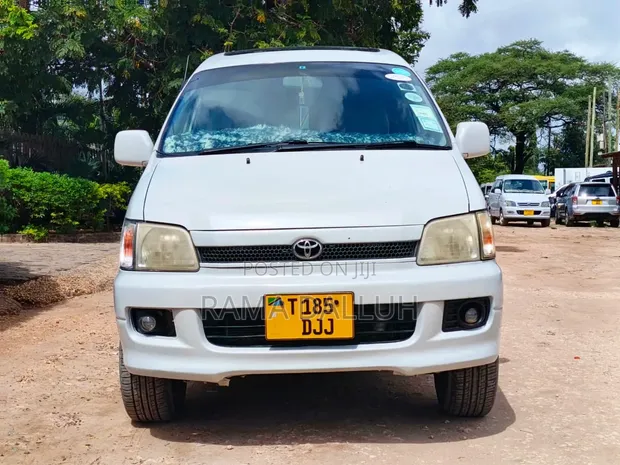 Toyota Noah 2002 White - 1