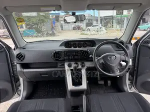 Toyota Rumion 1.5 FWD 2023 Nyeupe