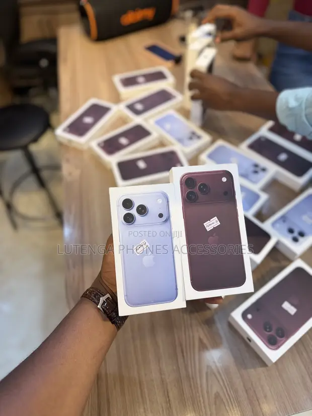 New Apple iPhone 18 Pro Max 256GB Silver - 1
