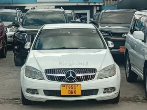 Mercedes-Benz C200 2007 Nyeupe