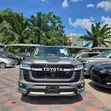 Toyota Land Cruiser LC300 ZX 2025 Silver - 2
