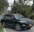 Toyota Land Cruiser 4.6 V8 ZX 2018 Nyeusi - 3