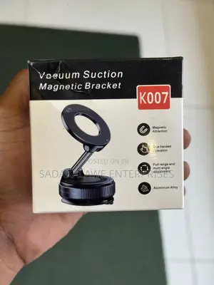 Vacuum Suction Magnetic Car Phone Holder (Model K007)