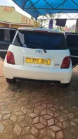 Toyota IST 2005 Nyeupe - 3