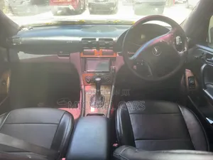 Mercedes-Benz C200 2006 Nyeupe