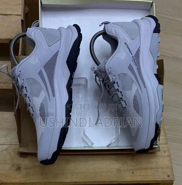 Under Armour Velocity Raba Sneakers - 1