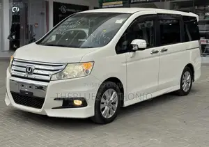 Honda Stepwgn 2011 Pearl