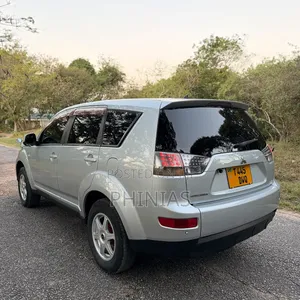 Mitsubishi Outlander 2008 Silver
