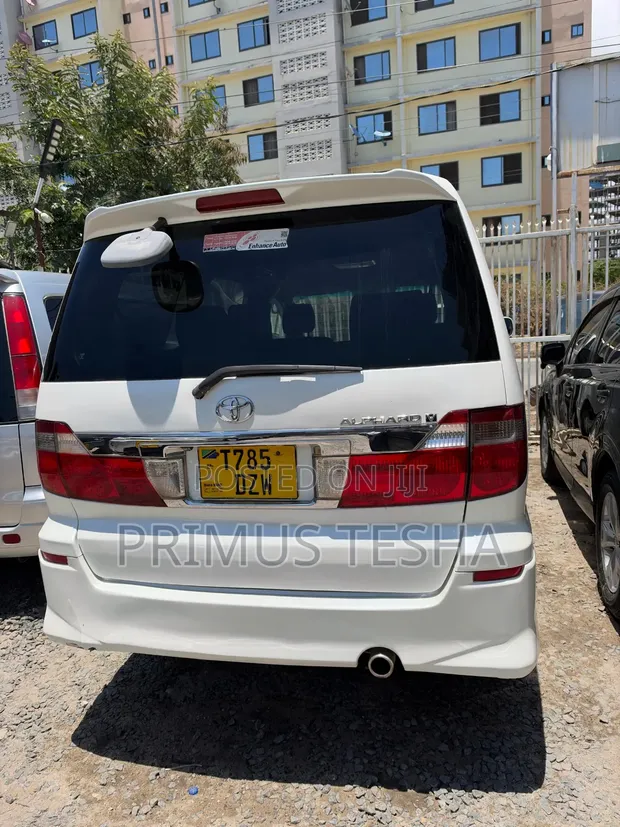 Toyota Alphard 2005 Nyeupe - 1