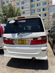 Toyota Alphard 2005 Nyeupe - 1