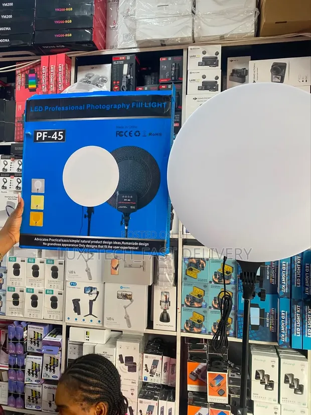 PF-45 18" Round LED Ring Fill Light for Streaming & Photography - 1