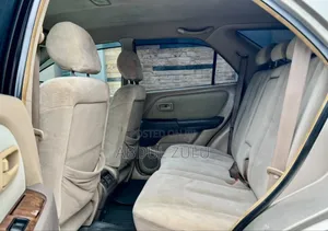Toyota Harrier 2003 Dhahabu