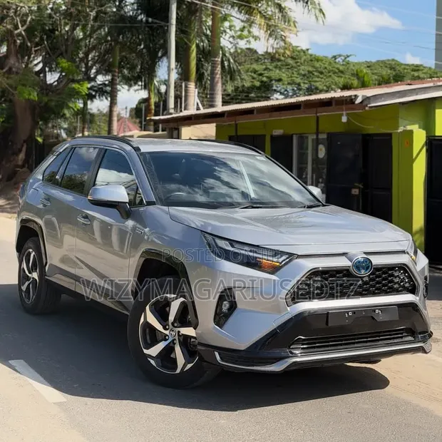 Toyota RAV4 Limited AWD 2023 Silver - 1