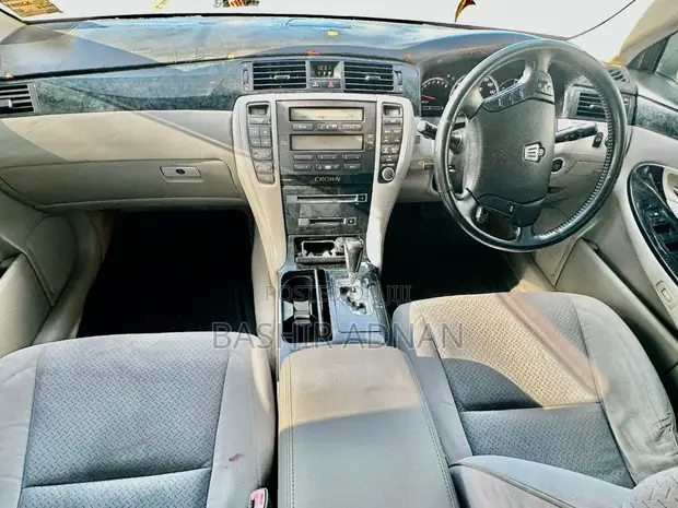 Toyota Crown Athlete 2005 Nyeupe - 1