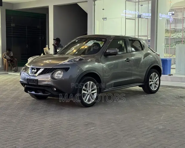 Nissan Juke 2016 Gray - 1