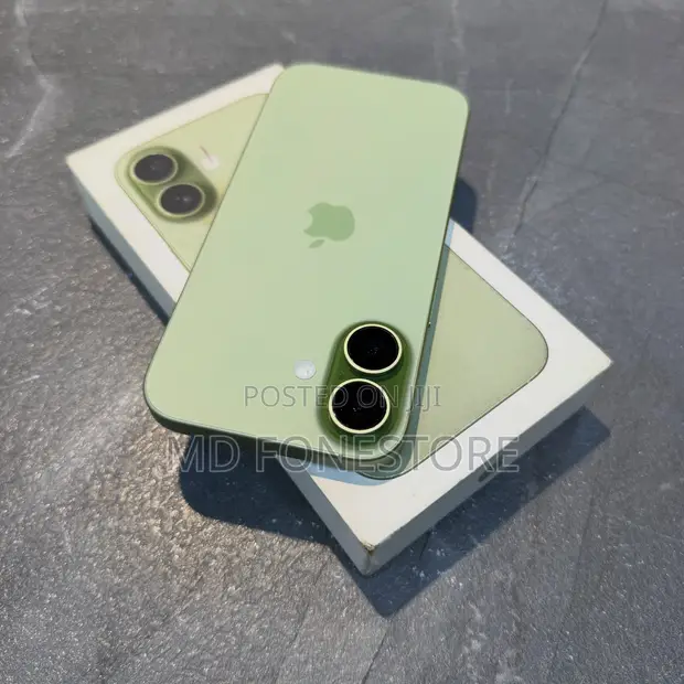 New Apple iPhone 17 256GB Green - 1