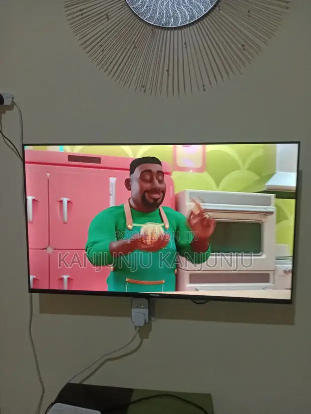 Hisense 43" Smart TV Vidaa (4K) - 1