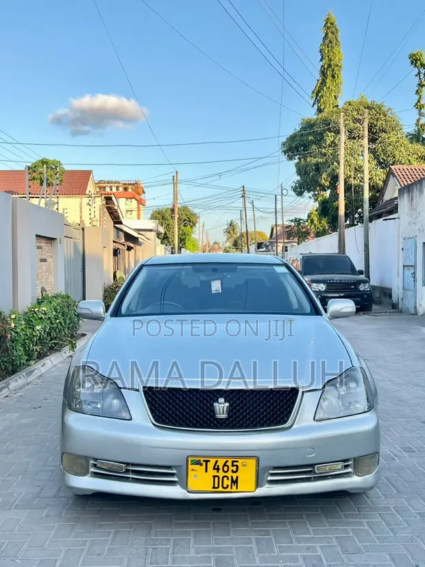 Toyota Crown Athlete 2004 Nyeupe - 1