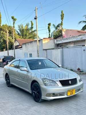 Toyota Crown Athlete 2004 Nyeupe