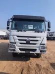 Howo Dump Truck - Jipya Kabisa - 1