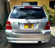 Toyota Kluger 2005 Nyeupe - 2