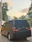 Toyota Alphard 2010 Black - 4