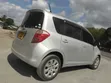 Toyota Ractis 2008 Nyeupe - 3