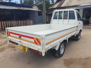 Toyota TownAce 2007 Nyeupe