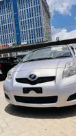 Toyota Vitz 1.0 FWD 3dr Hatchback 2009 Gray - 1