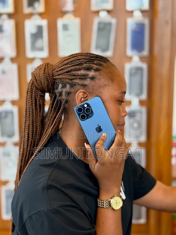 New Apple iPhone 15 Pro Max 256GB Blue - 1