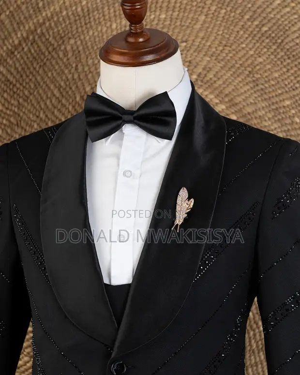 Joselino Black Stoned Tuxedo Suit - 1
