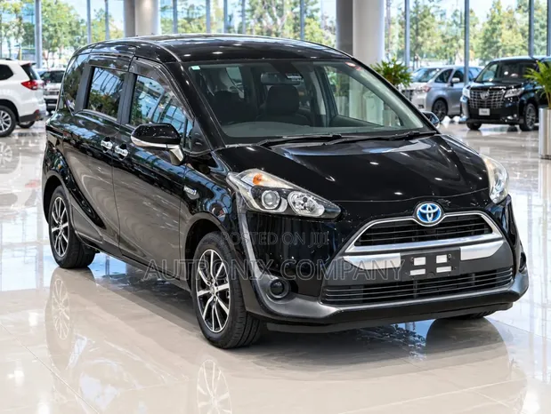 Toyota Sienta 1.5 Hybrid FWD 2016 Nyeusi - 1