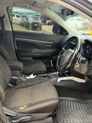 Mitsubishi RVR 2013
