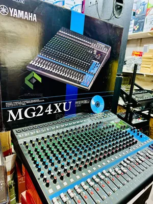Yamaha MG24XU 24-Channel Analog Mixing Console