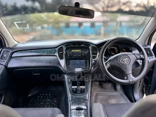 Toyota Kluger 2004 Black - 1