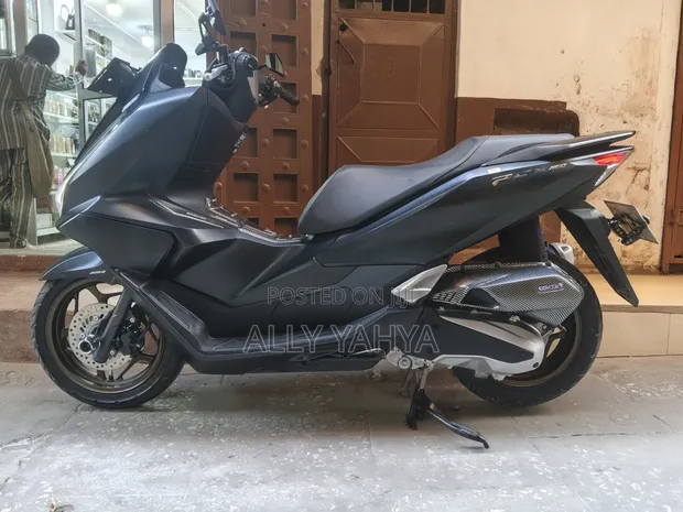 Honda PCX 160 Mpya Pikipiki - 1