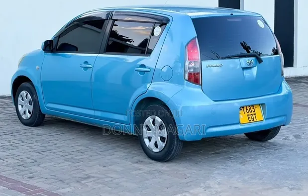 Toyota Passo 2005 Blue - 1