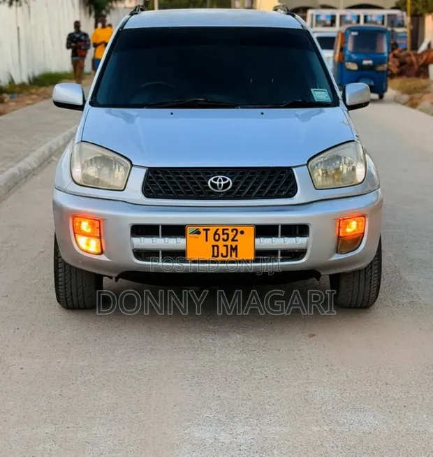 Toyota RAV4 Automatic 2000 Silver - 1